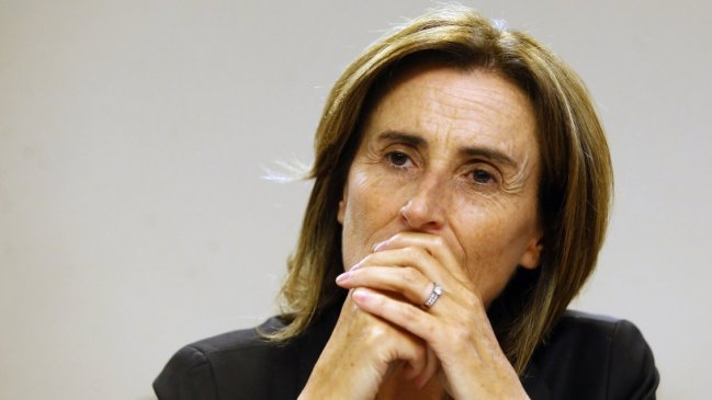 Ministra Cubillos por sobrecarga académica: Las instituciones tienen que hacerse cargo