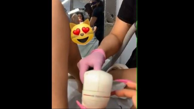 Cardi B publica explícito video en plena depilación