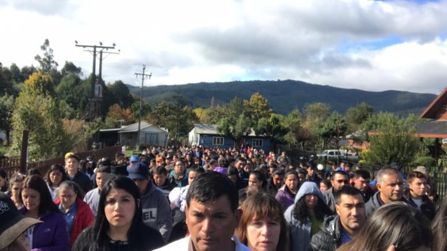 Multitudinario adiós tuvieron hermanos que murieron en incendio en Gorbea