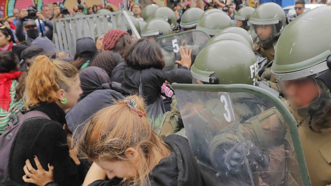 Corte Suprema ratificó que estudiantes fueron desnudadas en comisaría de Valparaíso