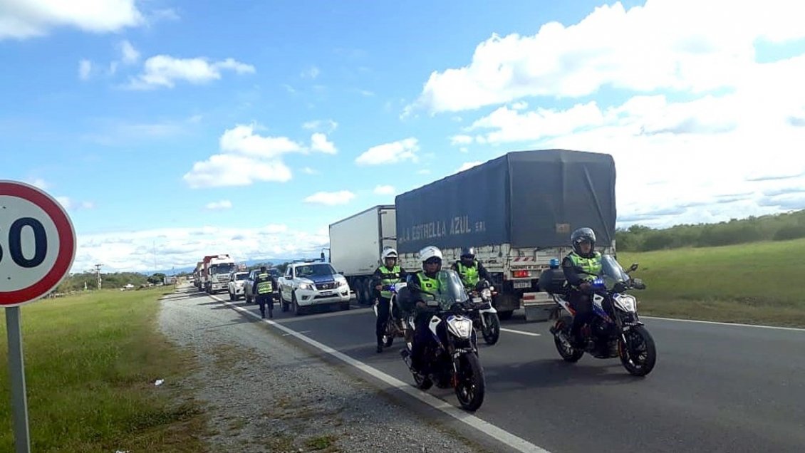 Convoy con mercurio estará 10 días en la Región de Valparaíso