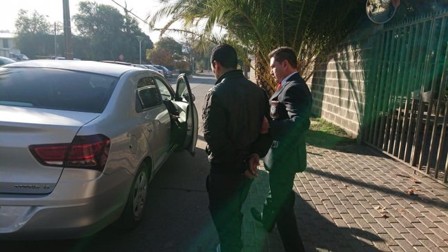 Detienen a sujeto acusado de robar inmueble en Rancagua: Fue reconocido por un tatuaje