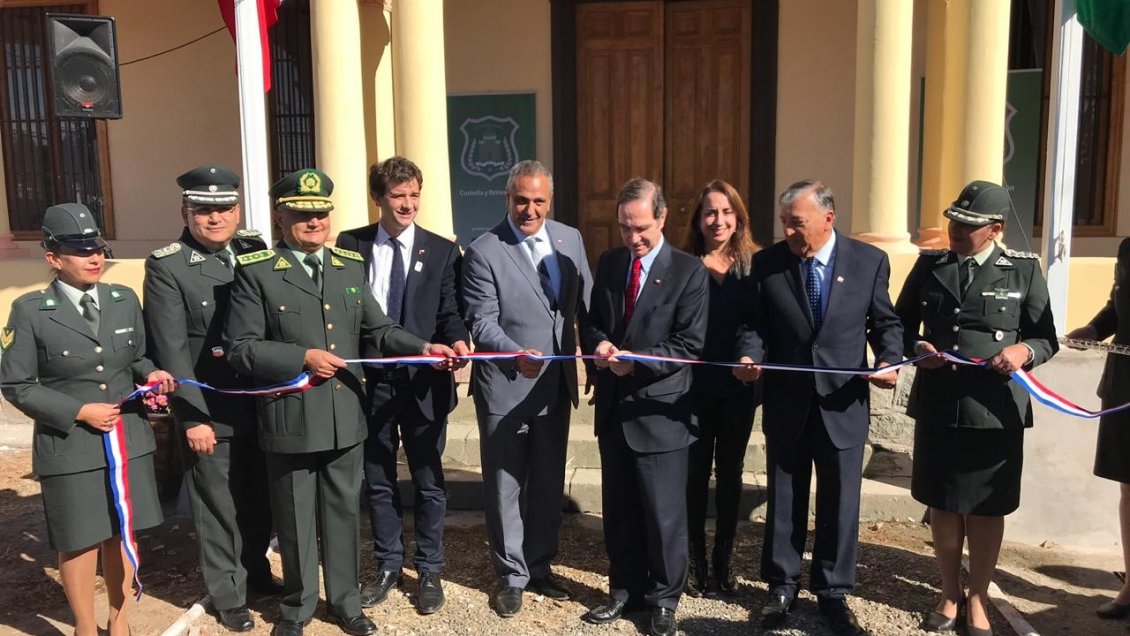Inauguran centros de reinserción para mujeres y niños del Sename en Talca
