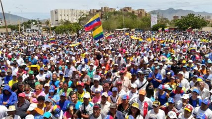  Guaidó compartió postales de distintas manifestaciones en Venezuela  