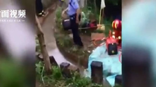 Dos muertos al caer por el 