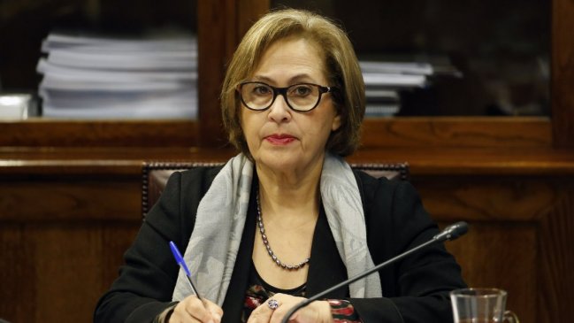 Senadora Muñoz: Proyecto de flexibilidad laboral abre la puerta a la precarización
