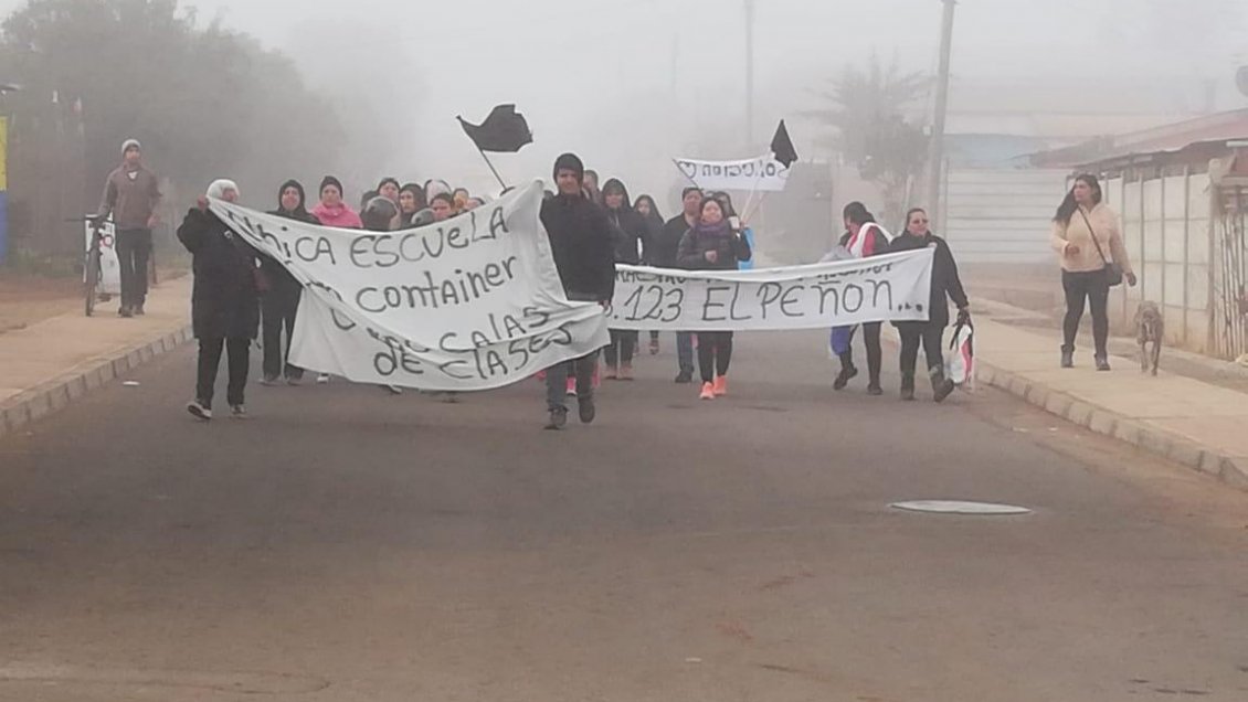 Apoderados cortaron camino de acceso a Andacollo: Cuatro detenidos