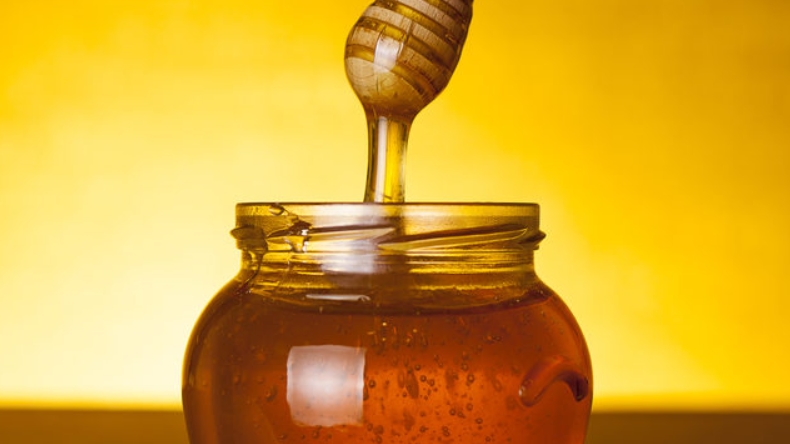 Bebé de seis meses murió por comer miel en Japón