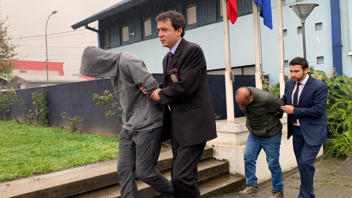 Prisión preventiva para banda acusada de maniatar a familia y desvalijar su casa