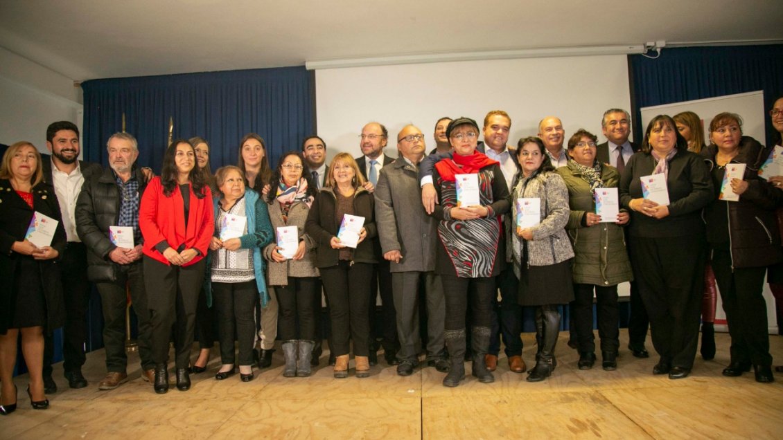 Dirigentes sociales del Biobío recibieron Guía de Fondos Concursables del Gobierno