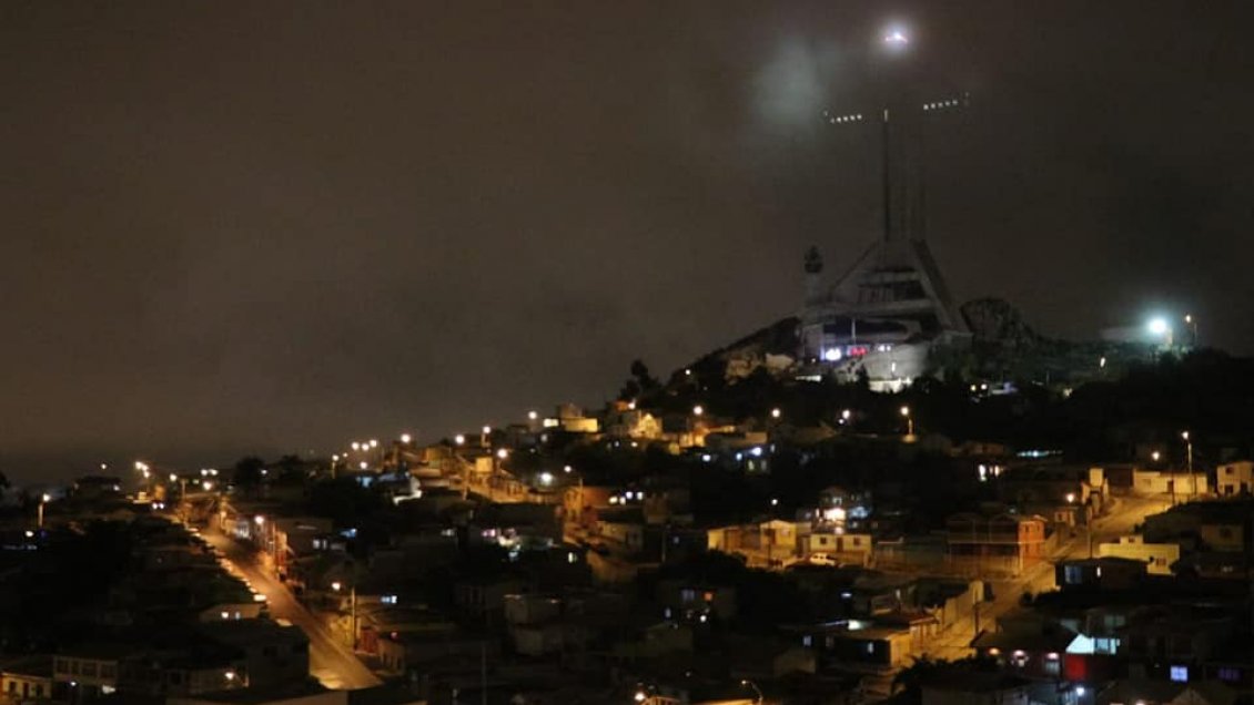Coquimbo enciende el faro más alto de Latinoamérica