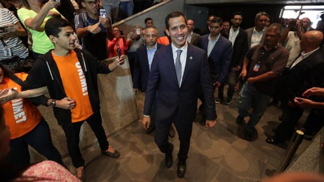Guaidó dice que la Asamblea Nacional podría aprobar una intervención de EEUU en Venezuela