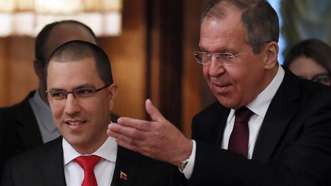 Canciller ruso advirtió que una intervención en Venezuela tendría 