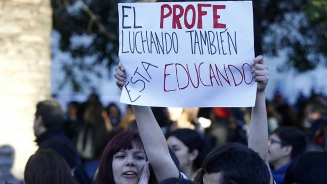 Lampa: Profesores y Trabajadores de la Salud criticaron el silencio de la alcaldesa ante los paros