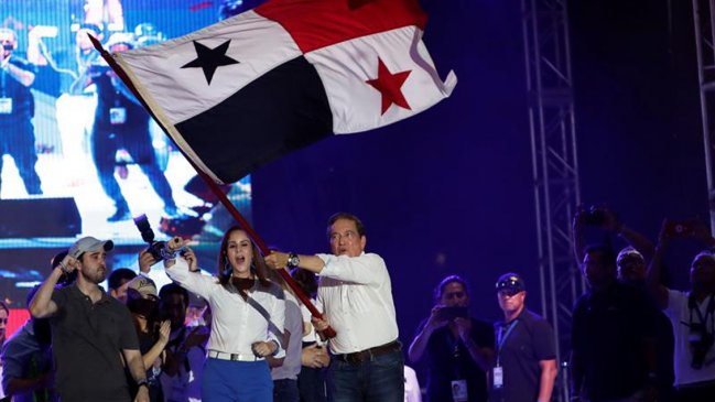  Cortizo ganó las reñidas elecciones presidenciales de Panamá  