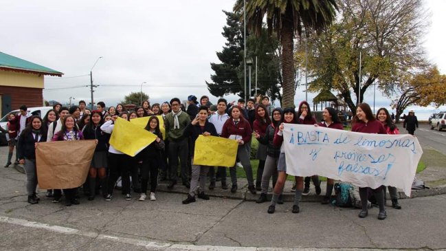 Alcalde de Frutillar se reunió con estudiantes ante nuevas movilizaciones