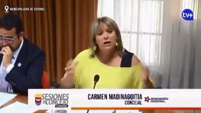 Suspenden de su cargo a concejala de Coronel por el delito de injurias