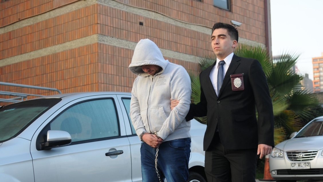 Dos trabajadores involucrados en millonario robo a camión de valores