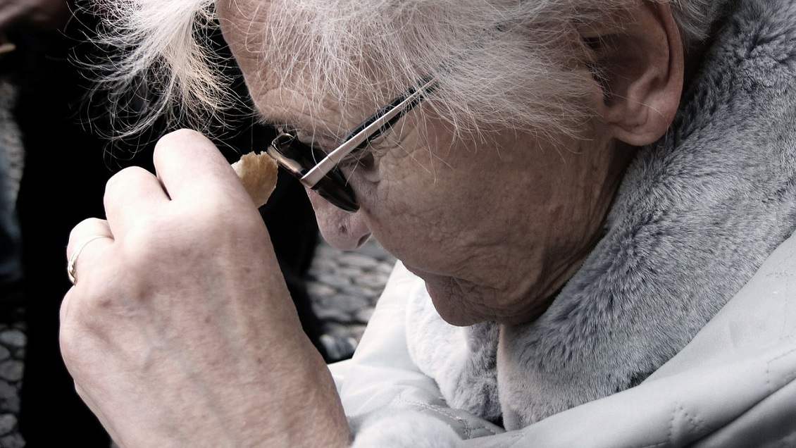 El 70% de los hogares de ancianos de la Región Metropolitana no cumple normas sanitarias