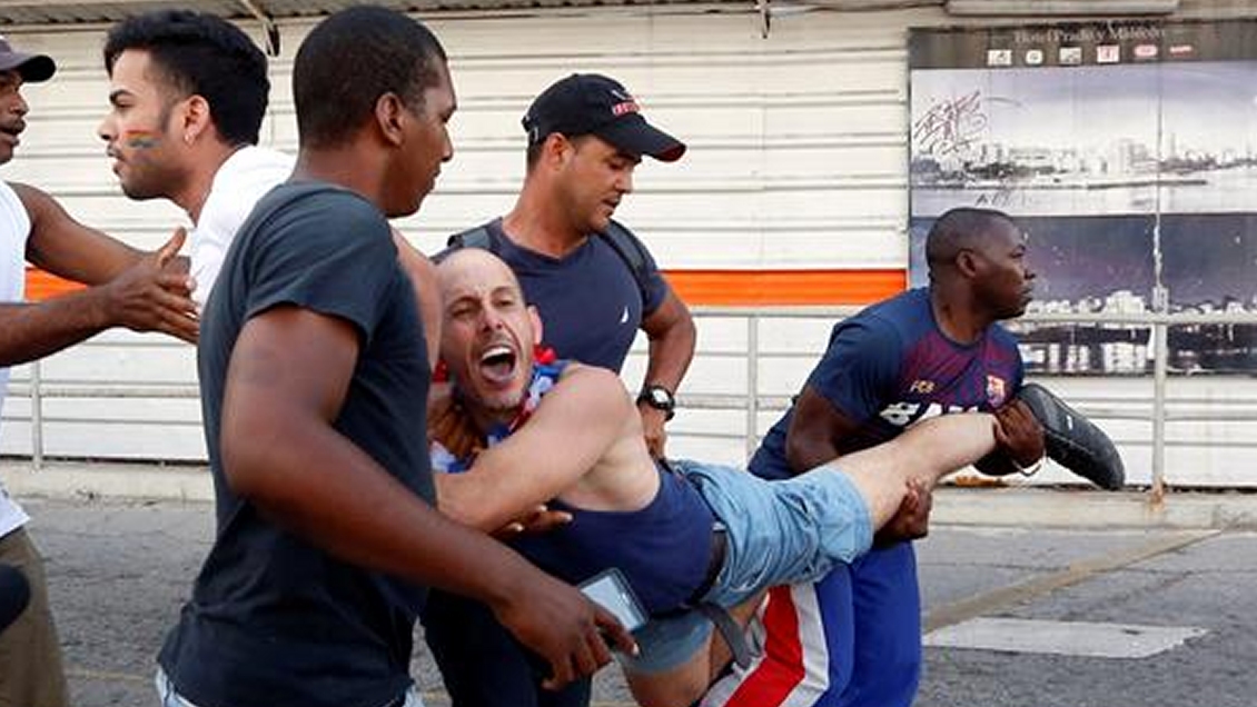 Marcha LGTBI en La Habana acaba en enfrentamientos y detenciones