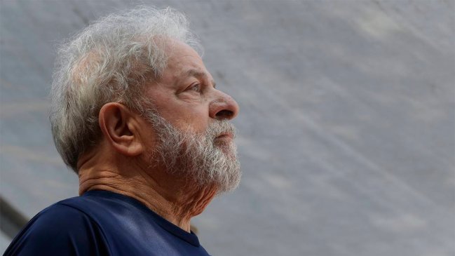 Defensa de Lula da Silva solicitó cumplir condena en régimen abierto
