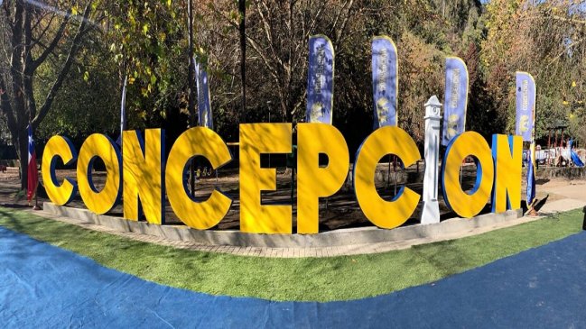 Instalan hito en homenaje al centenario de la Universidad de Concepción