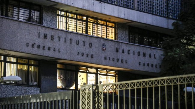 Instituto Nacional: Denuncian que rector fue amenazado por alumnos