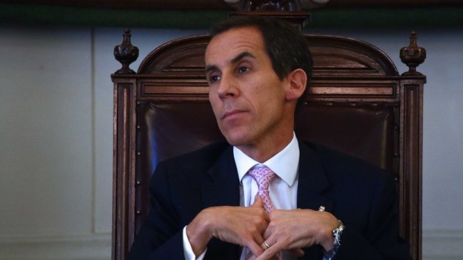 Alcalde Alessandri no descartó expulsiones tras incidentes en Instituto Nacional