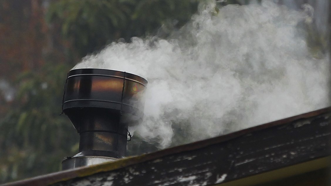 Gobierno culpa a la gente por mala calidad del aire en Talca y Maule