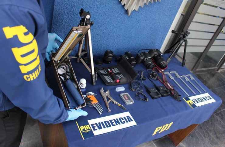 Joven tenía en su casa tres millones de pesos en especies robadas a universidad