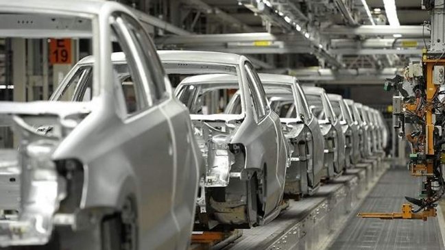 Trump postergó en seis meses decisión sobre aranceles a vehículos europeos y japoneses