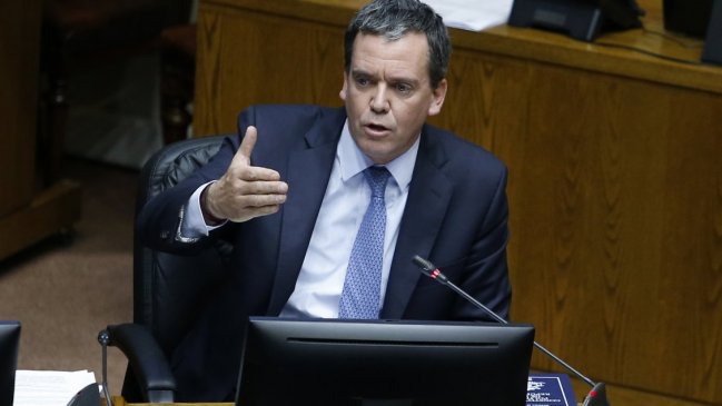 Harboe: Nos tomaremos el tiempo necesario para revisar antecedentes de la ministra Repetto