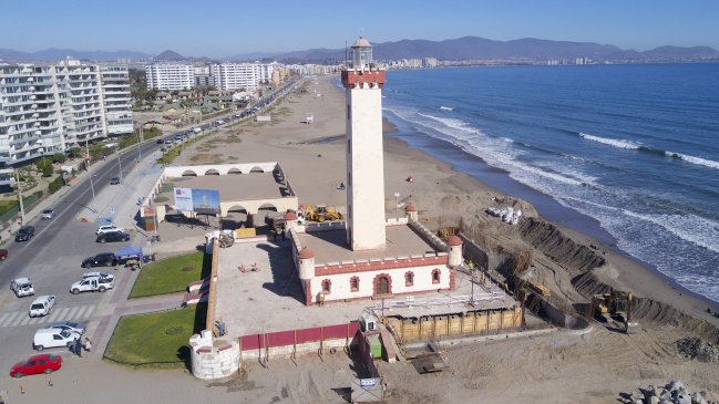 Construcción de defensas del faro de La Serena presenta un 70% de avance