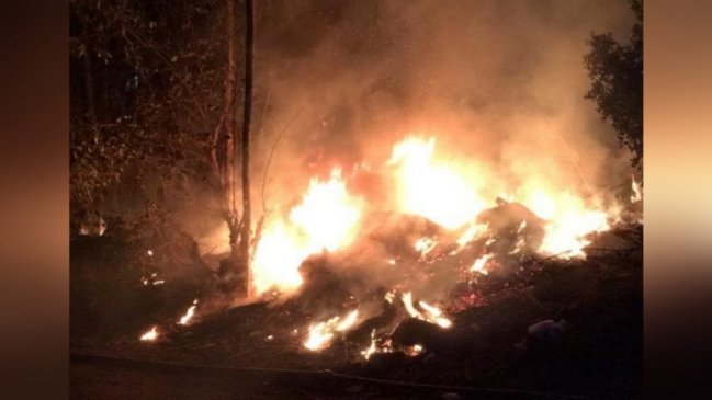 Acusan a sujetos de generar incendios simultáneos e intimidar a Bomberos en Placilla