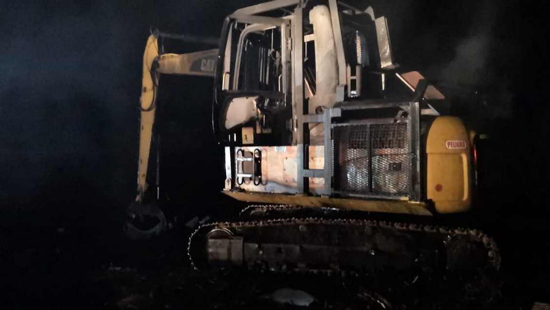Peritajes confirmaron acción de terceros en quema de maquinaria en Mulchén