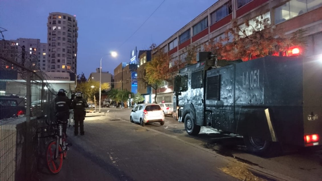 Manifestación bloquea el tránsito en el centro de Santiago