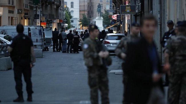 La policía francesa detuvo a dos sospechosos del ataque en Lyon