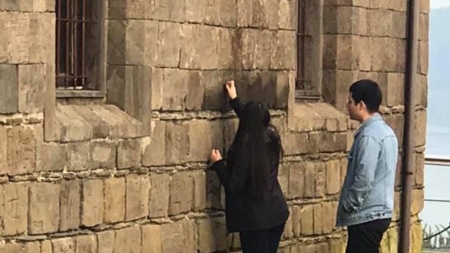 Inician investigación contra jóvenes acusados de rayar muro histórico en el Día del Patrimonio