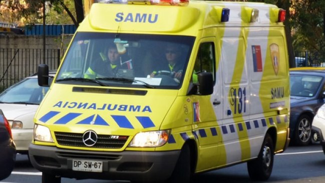 Cuatro lesionados por colisión de bus y camioneta en Padre Las Casas