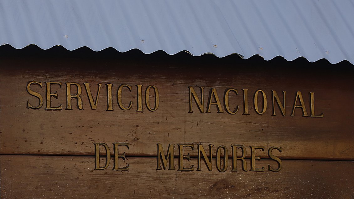 Trabajadores del Sename interrumpieron su cuenta pública