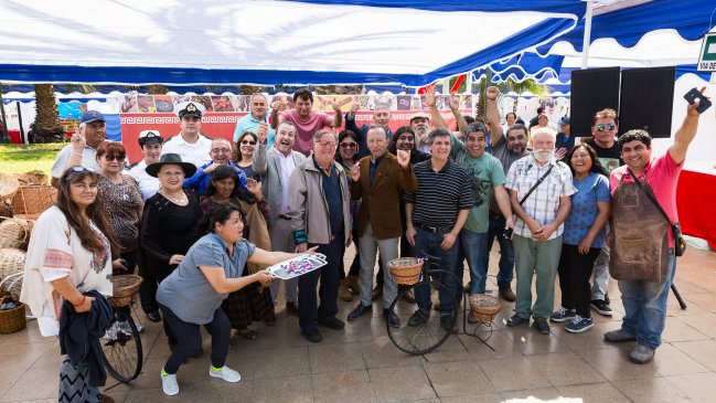 Artesanía y productos de todo Chile llegan para celebrar el mes de Arica