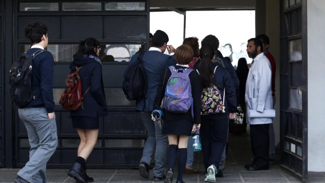 Gremios de la educación reafirman su rechazo a cambio curricular
