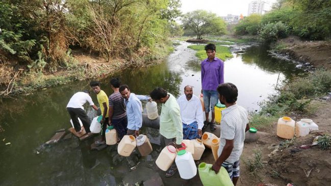 India en alerta por temperaturas que rozan los 50 grados