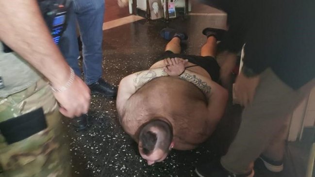 Detuvieron a sujeto que intentó quemar a dos personas en situación de calle