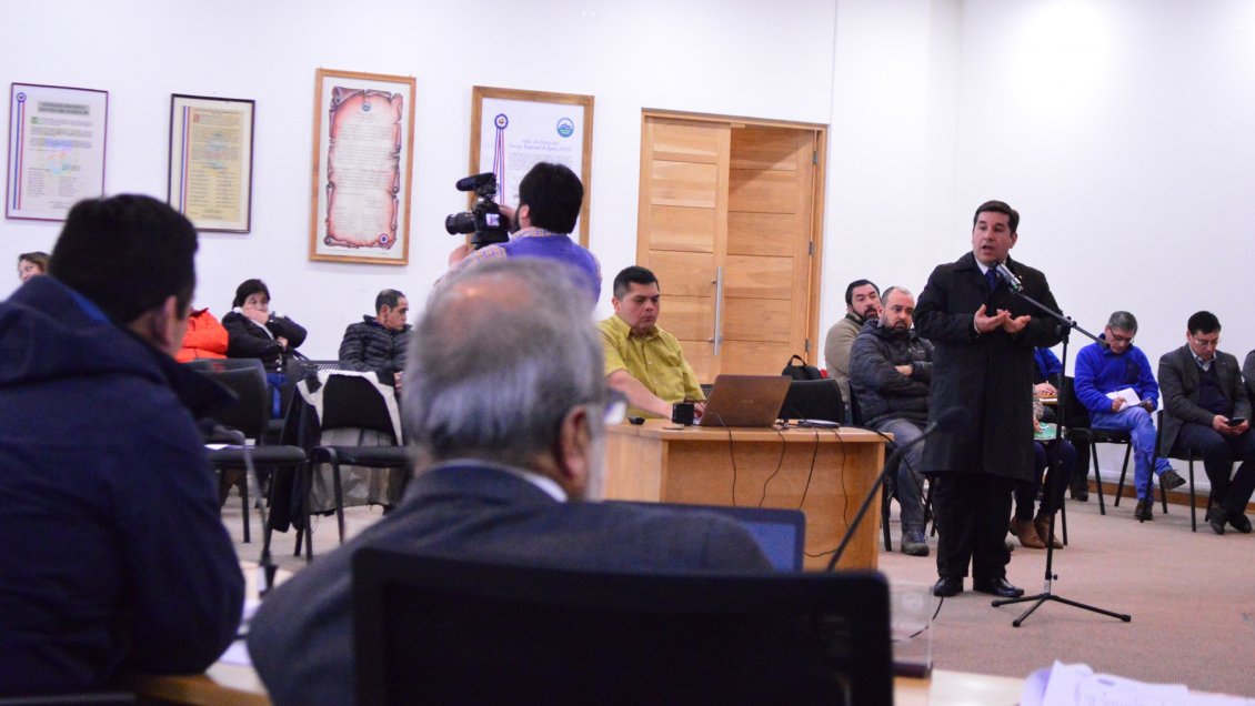 Gobierno responde a críticas de alcalde de Villa O'Higgins por Fibra Óptica Austral