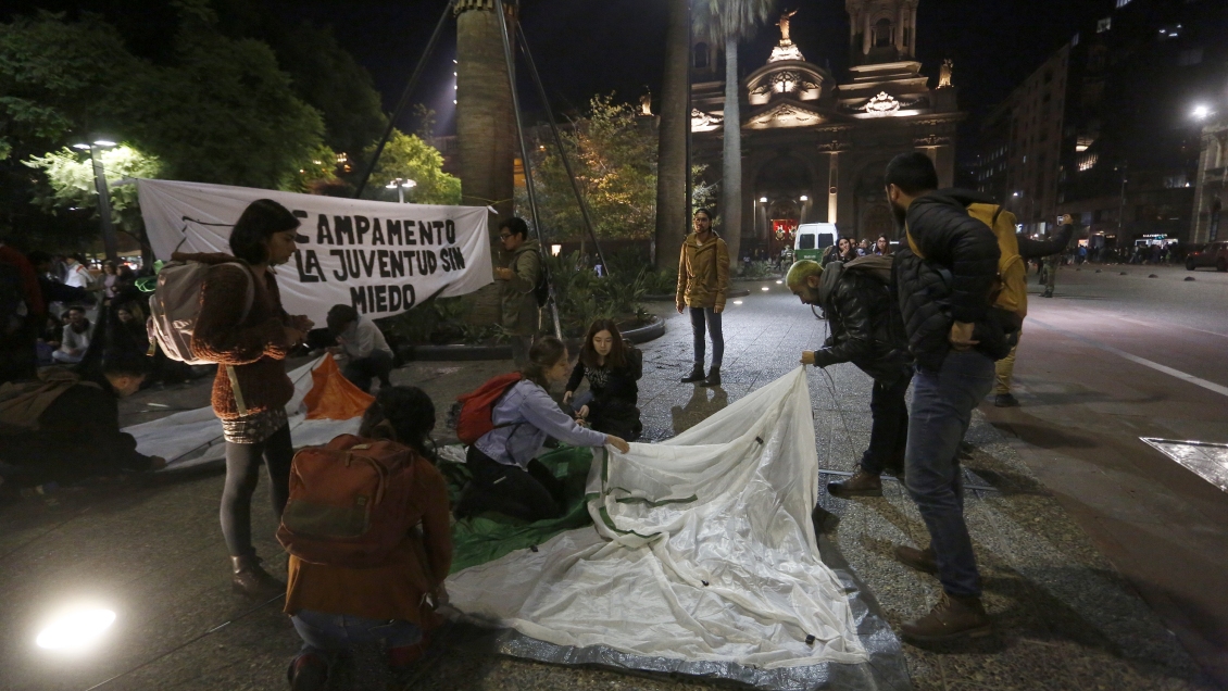 Secundarios levantaron campamento 