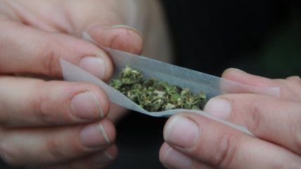 No quedó conforme con droga que le vendieron y fue a la comisaría