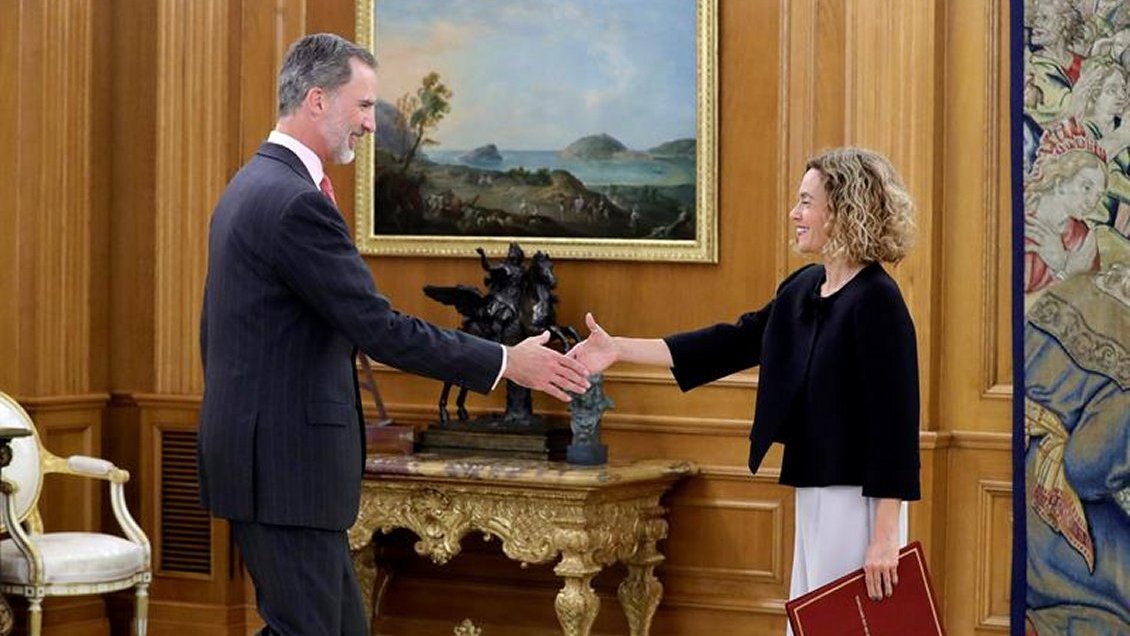 El rey de España inició consultas con partidos para proponer jefe de Gobierno