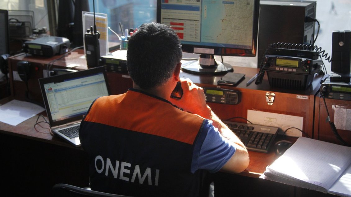 Pantallas en ascensores: Nuevo sistema de Onemi para entregar información