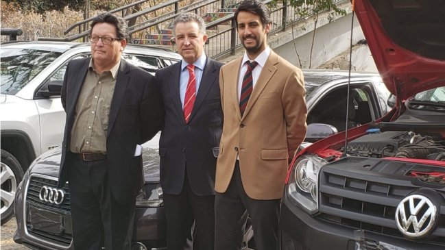 Organización presentó demanda colectiva por fallas en vehículos Volkswagen en Chile